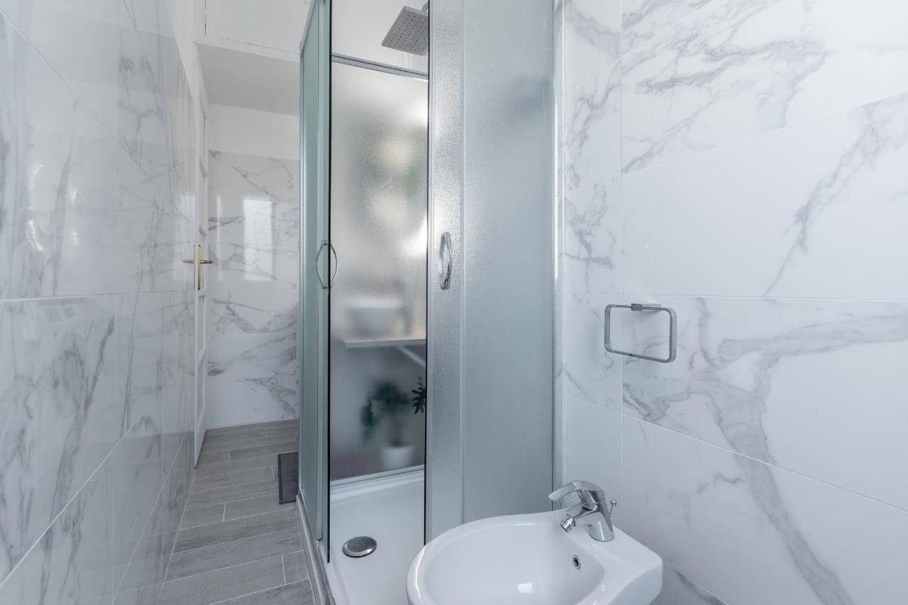 Sebino18 - Design Apartment Suite Milan Extérieur photo