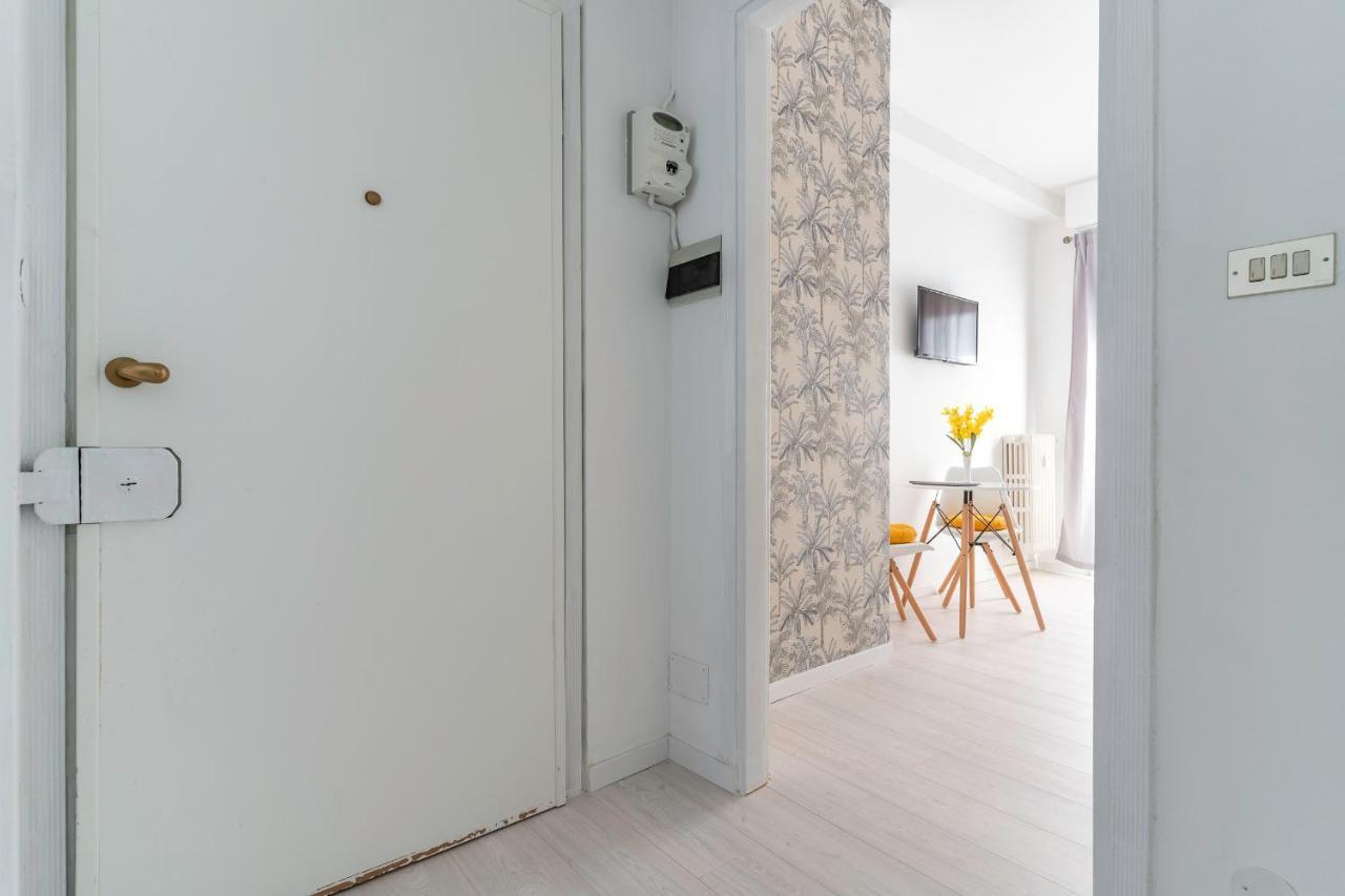 Sebino18 - Design Apartment Suite Milan Extérieur photo